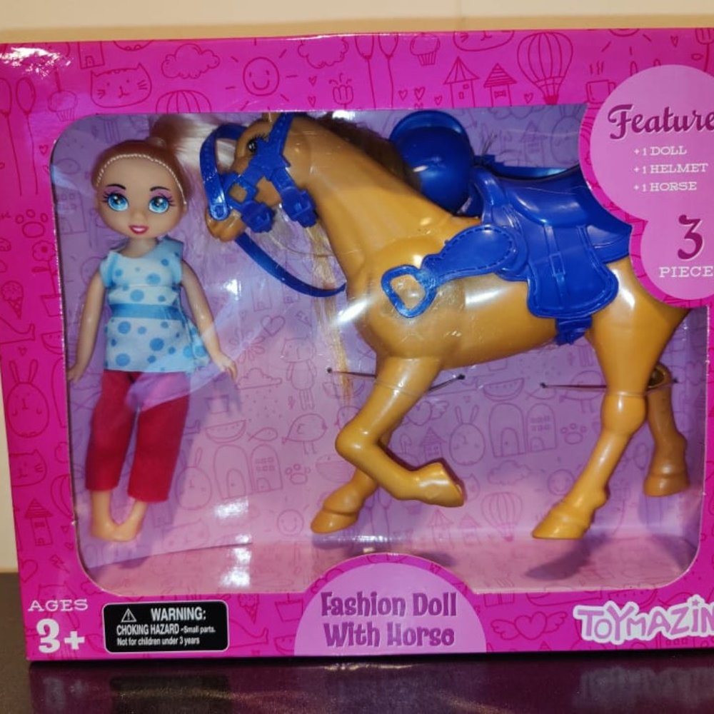 Mini doll with horse